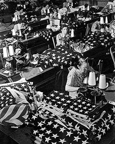 Margaret Bourke Beyaz Kadın Dikiş Bayrakları 8x10 Gümüş Halide Fotoğraf Baskısı