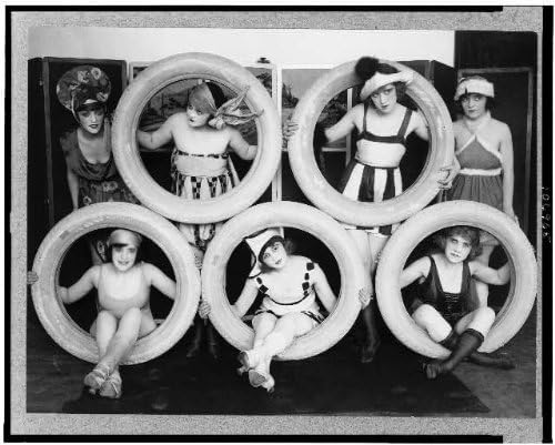 HistoricalFindings Fotoğraf: Mack Sennett Kostümlü Kızlar, Lastikler, Cazibe, Aktrisler, 1920-1932, Kadınlar
